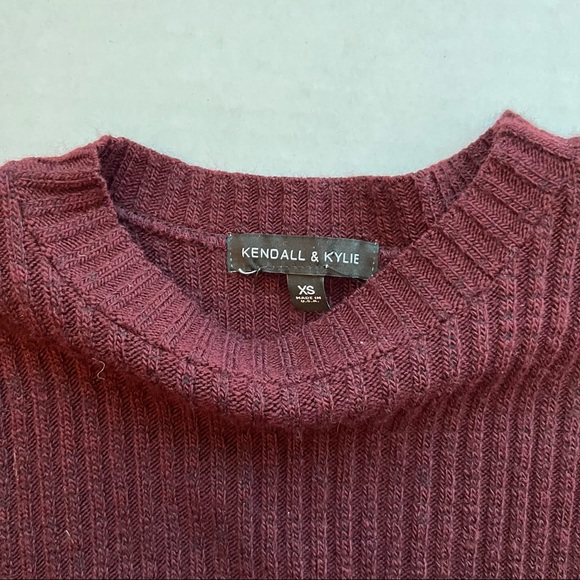 Kendall & Kylie Sweater Wine Color XS Women Crew Neck Made in USA - Picture 2 of 2